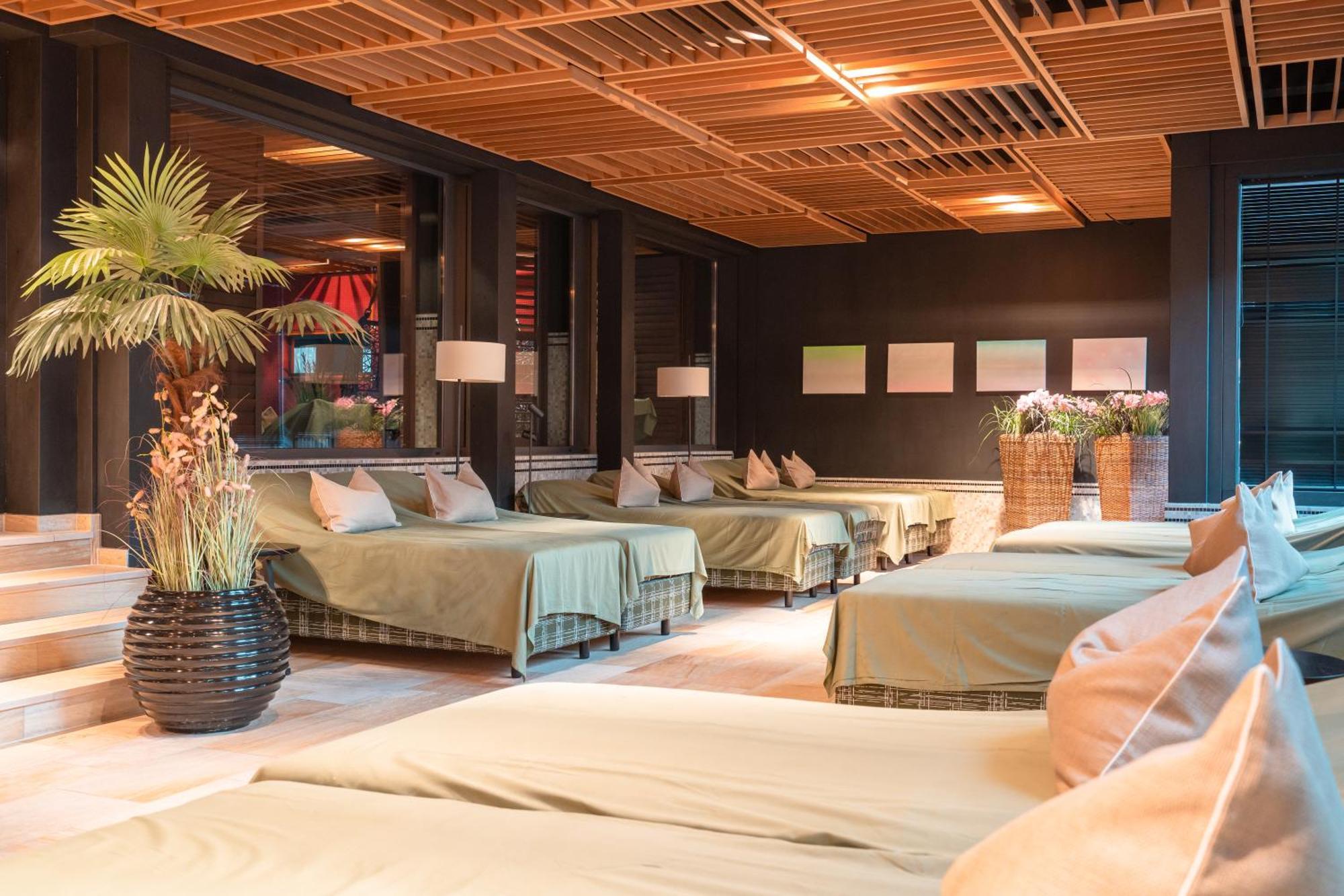 فندق ومطعم إربرينتس ايتلنغن المظهر الخارجي الصورة The spa at the Hotel de la Paix